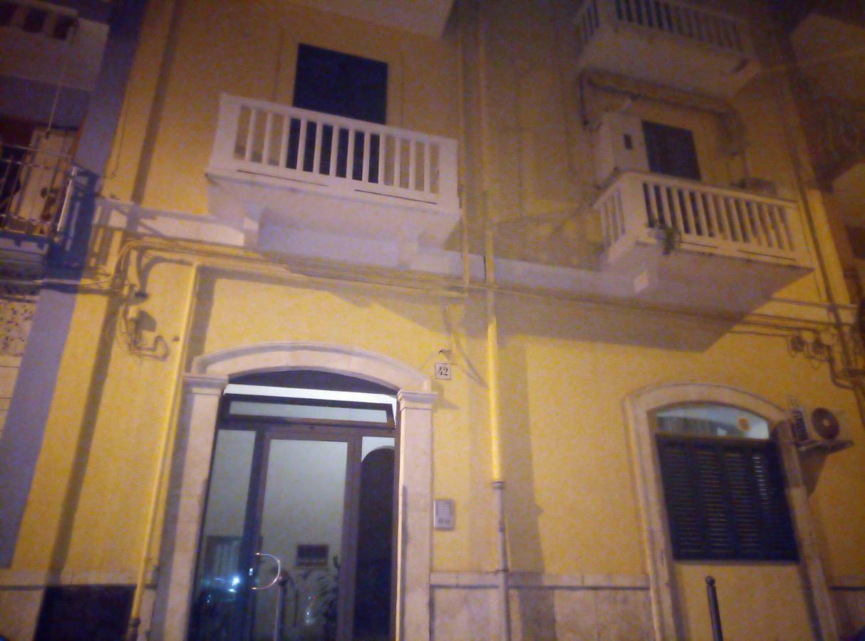 Appartement Campus House à Bari Extérieur photo